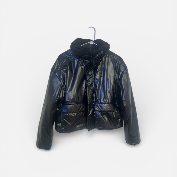 Women’s Black Puffer Jacket - Picture 2 of 4